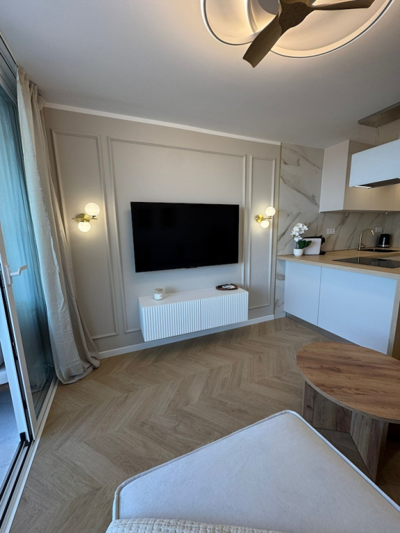 Beachfront Apartment with Sea View