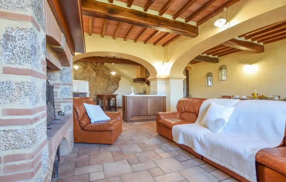 Nice Home In Camaiore Lu