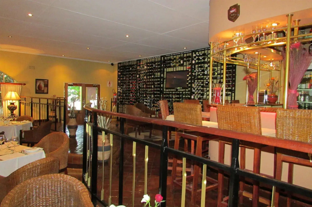 Casa Mia Lodge & Restaurant