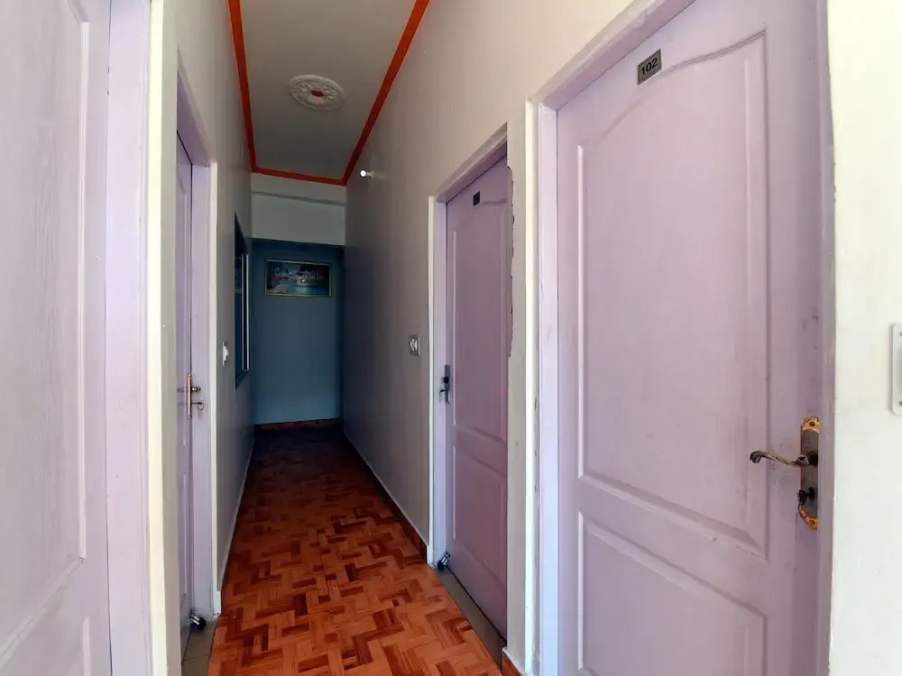 OYO 12826 Hotel Himgiri