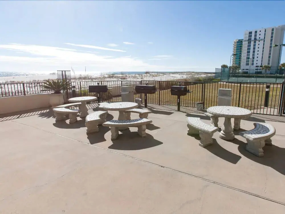 Phoenix X 604 - 3 Br condo by RedAwning
