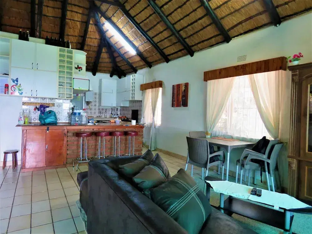 Viewpoint Lodge & Safari Tours