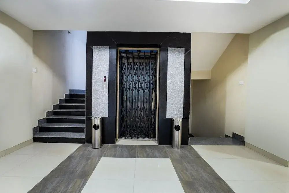 OYO Flagship 18828 Swagath Residency Kondapur