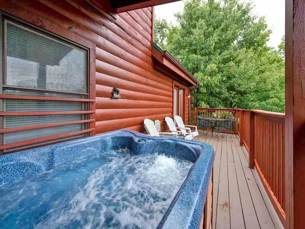 Three Bears Cabin 1 Bedroom Home with Hot Tub