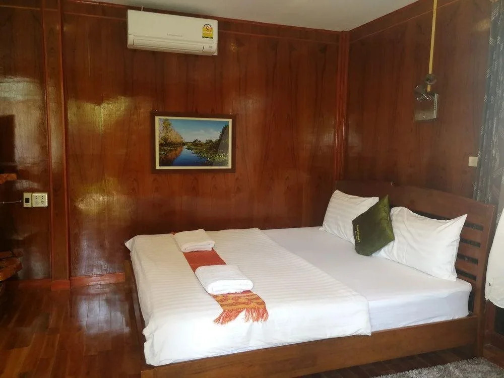 Lan Bua Resort