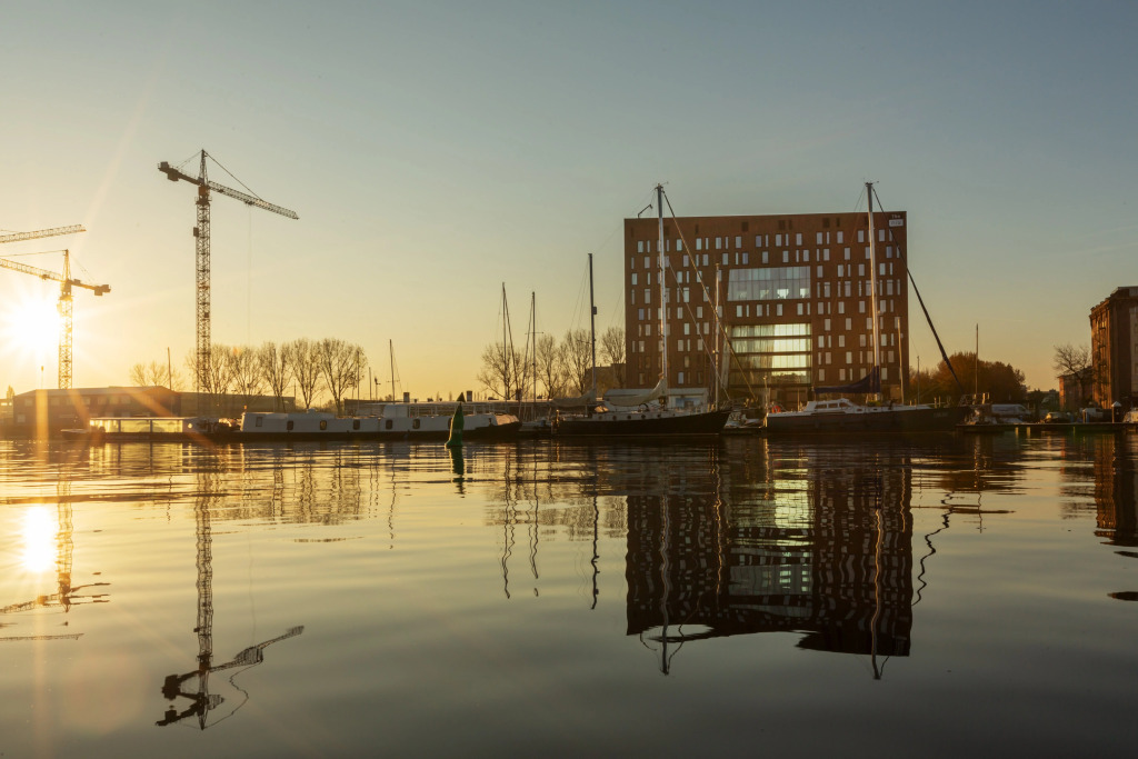 Holiday Inn - the niu, Fender Amsterdam