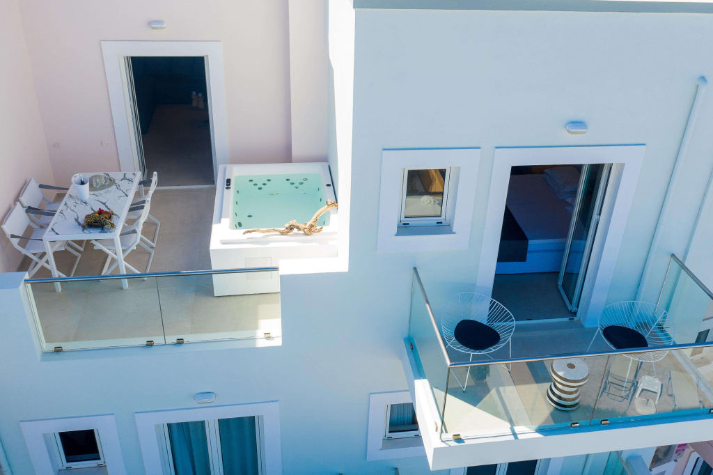 Akrogiali Beach Hotel Apartments