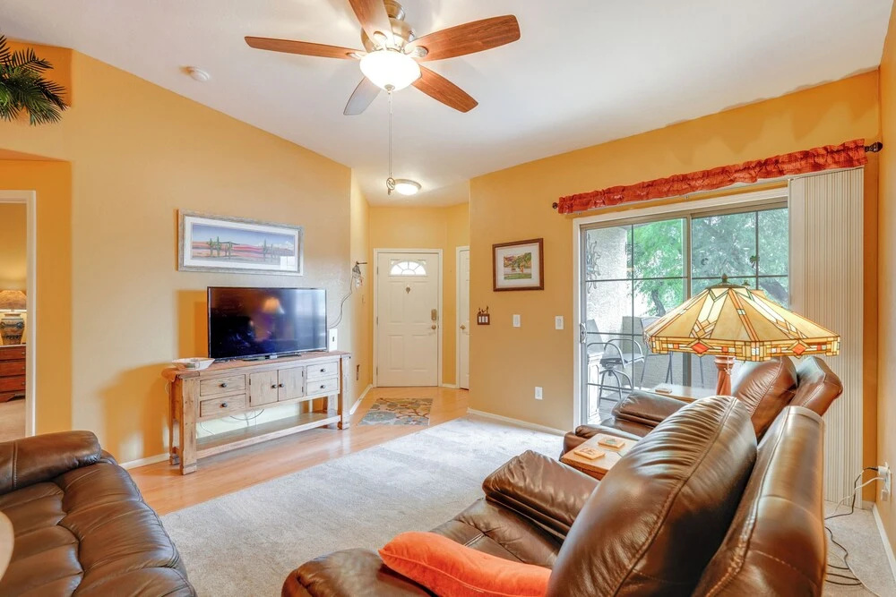 Resort-style Pools & Hot Tubs! Mtn-view Mesa Condo