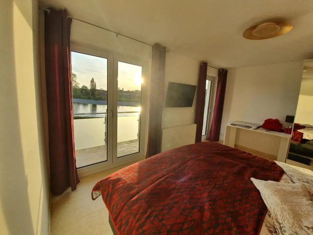 Ferienwohnung und Zimmer zum Donaublick