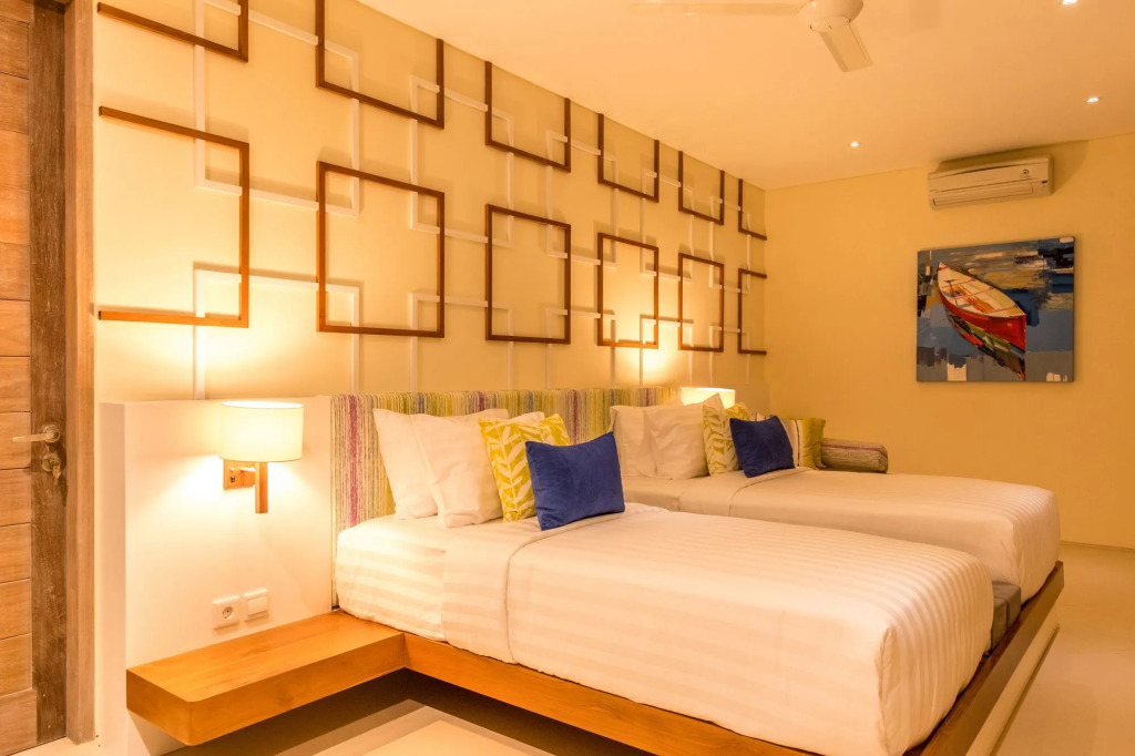 Villa Seriska Jimbaran - Spacious 5BR Private Pool Villa with Private Cook, Spa & Tour
