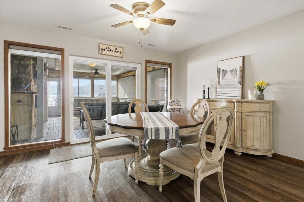 Lakefront Home w/ Private Dock, Slip, Kayaks & Paddleboards at the 7mm