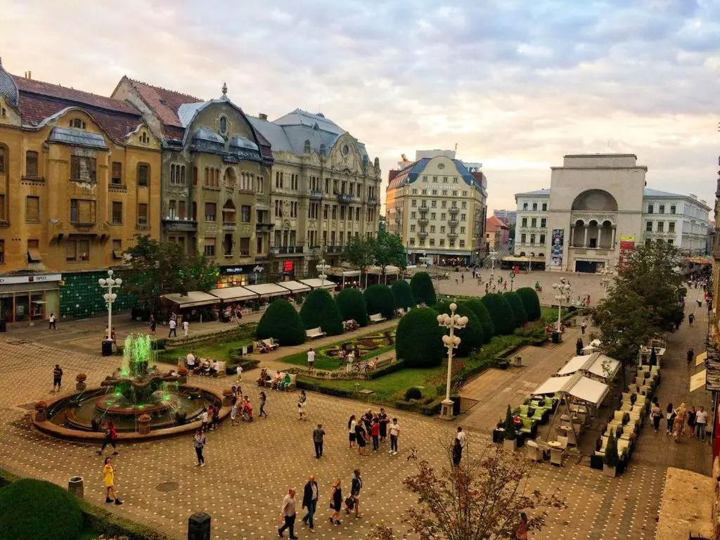 2 bedrooms appartement with furnished terrace and wifi at Timisoara