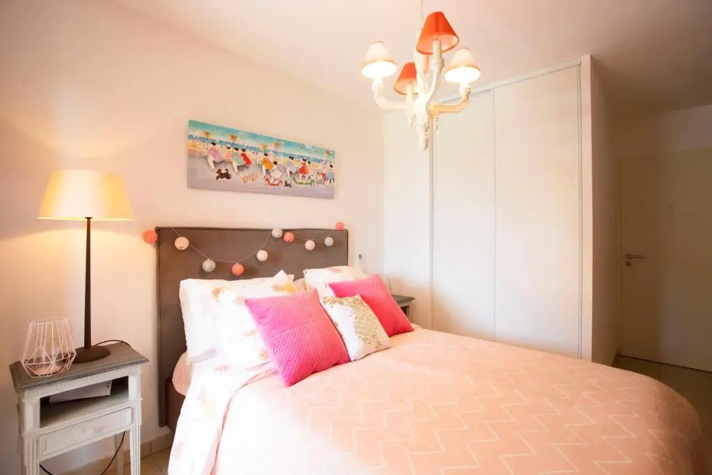 DOMAINE DES ROSES AP4222 by Riviera Holiday Homes