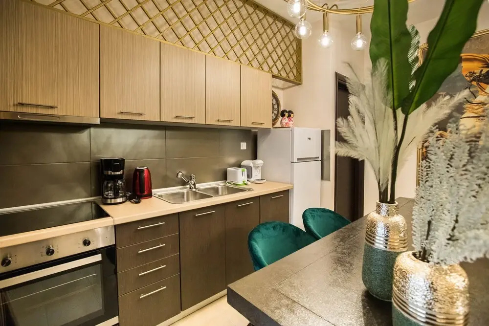 GOLD RESIDENCES - parking , central suites