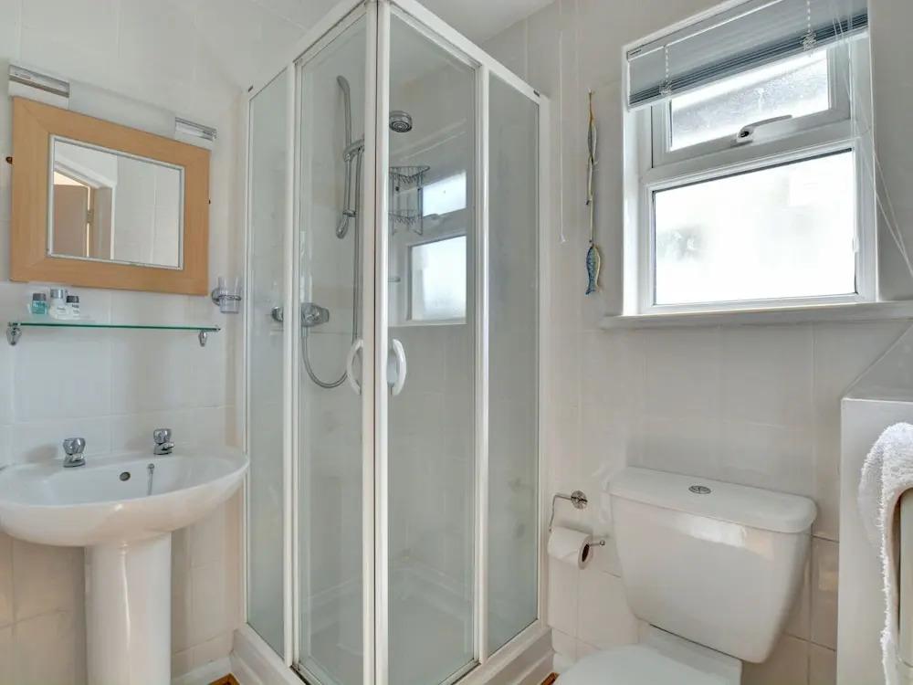 Luxurious,detached Holiday Home With Three Bathrooms and Parking