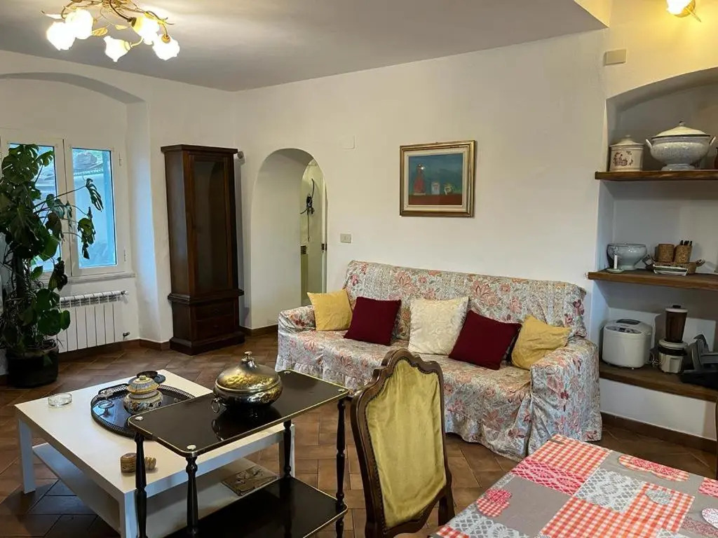 LevantoTwo bedrooms Flat with terrace