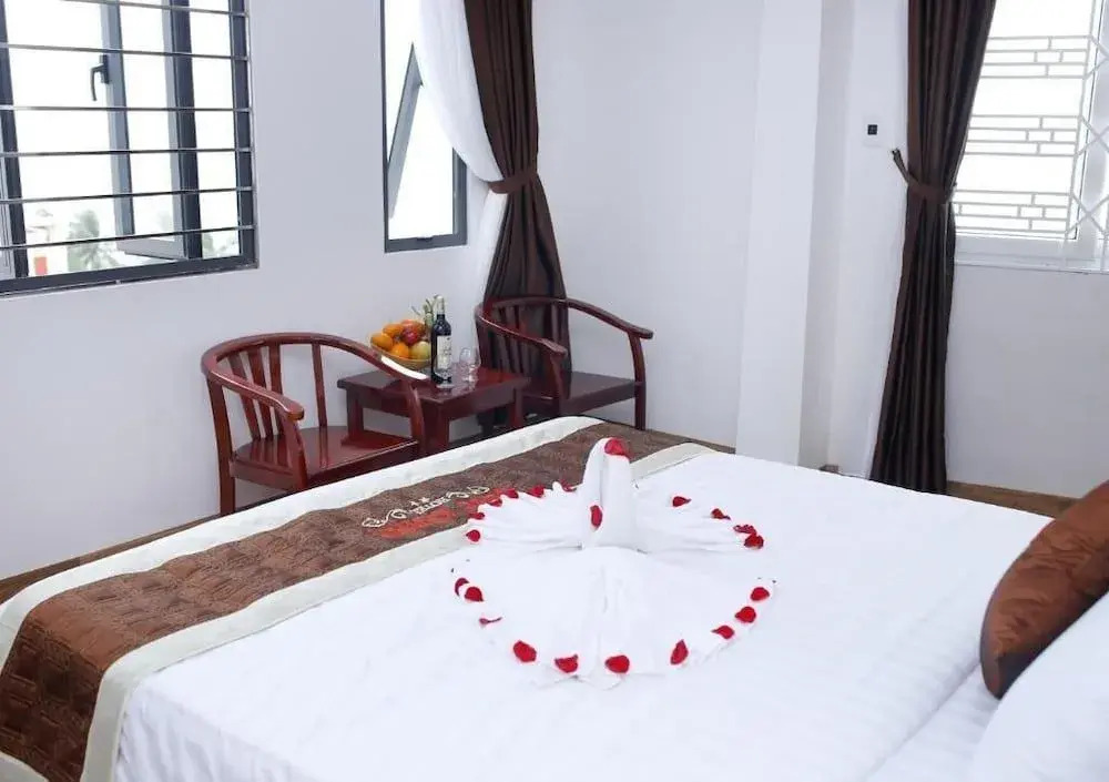 Quốc Khánh Hotel