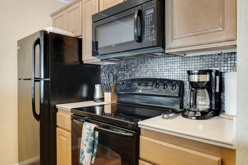 Big Island Kona Reef C-32 by Coldwell Banker Island Vacations