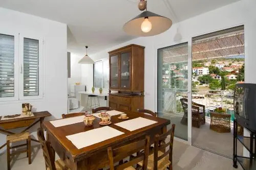 Holiday home Duje