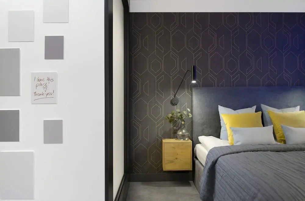 Elite Apartments Waterlane Pool Access