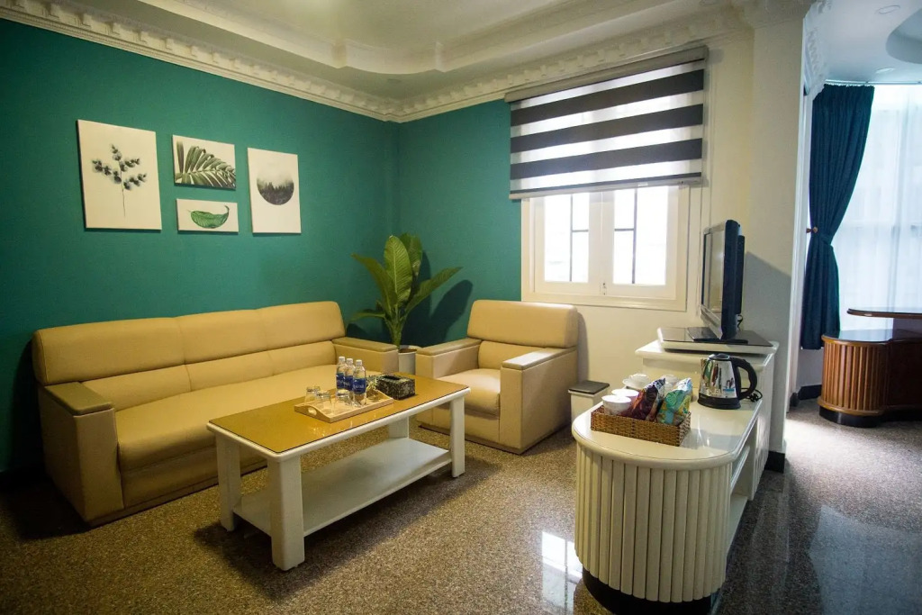 Cuu Kim Son Hotel