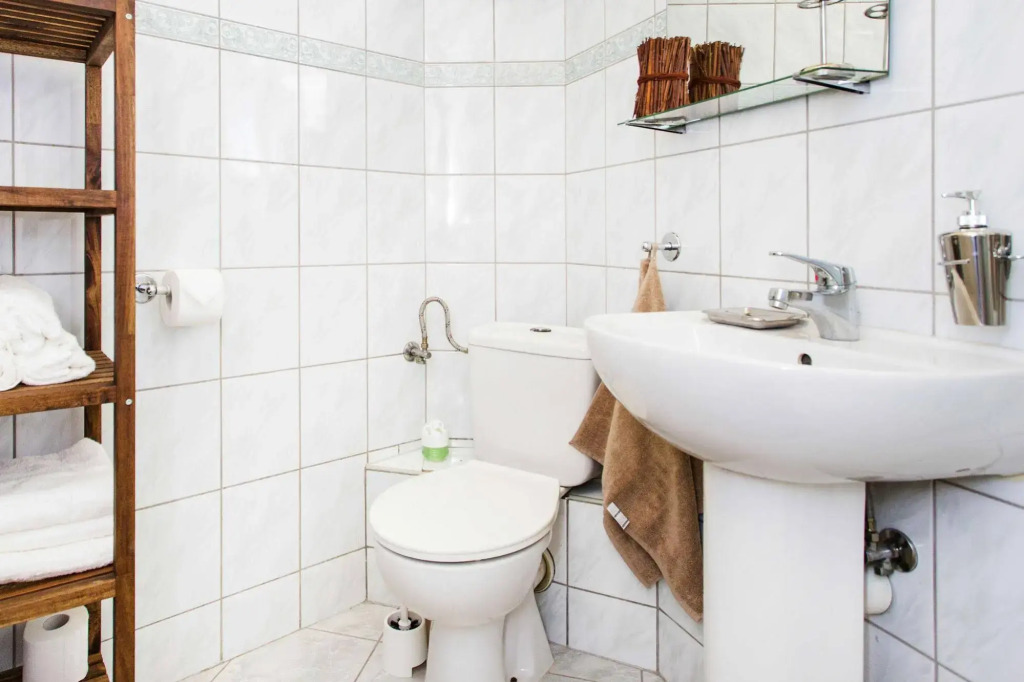 FriendHouse Apartments – Old City