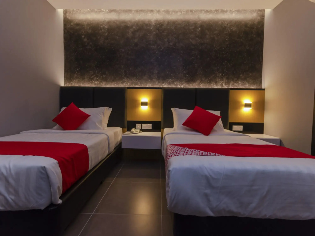 Solid Hotels