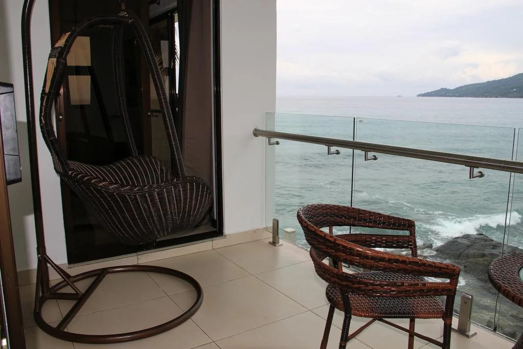 Surfers Cove Apartments