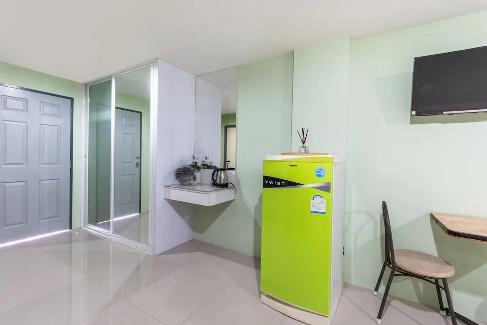 V Place Apartment