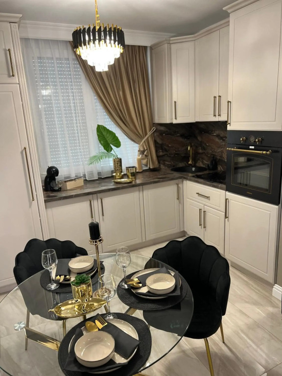 Golden Apartment