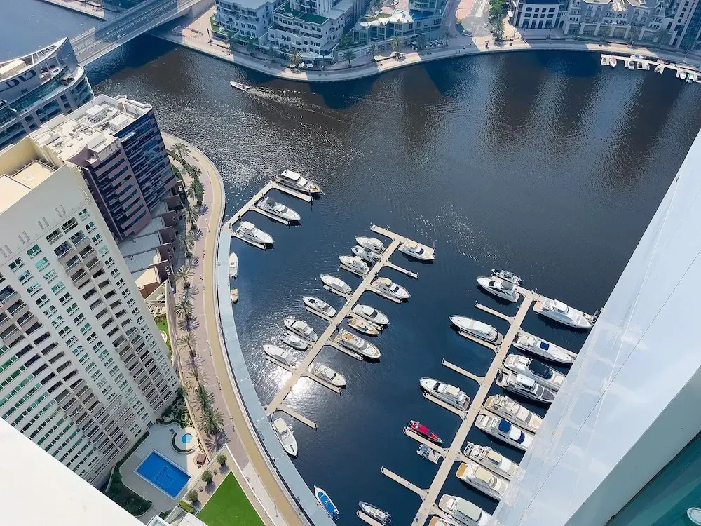 Stylish 2BR with Marina Views
