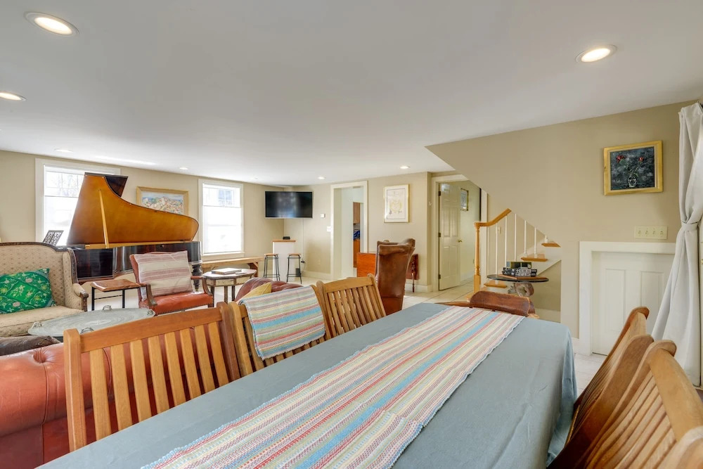 Historic New Hampshire Home: 1 Mi to Boat Launch