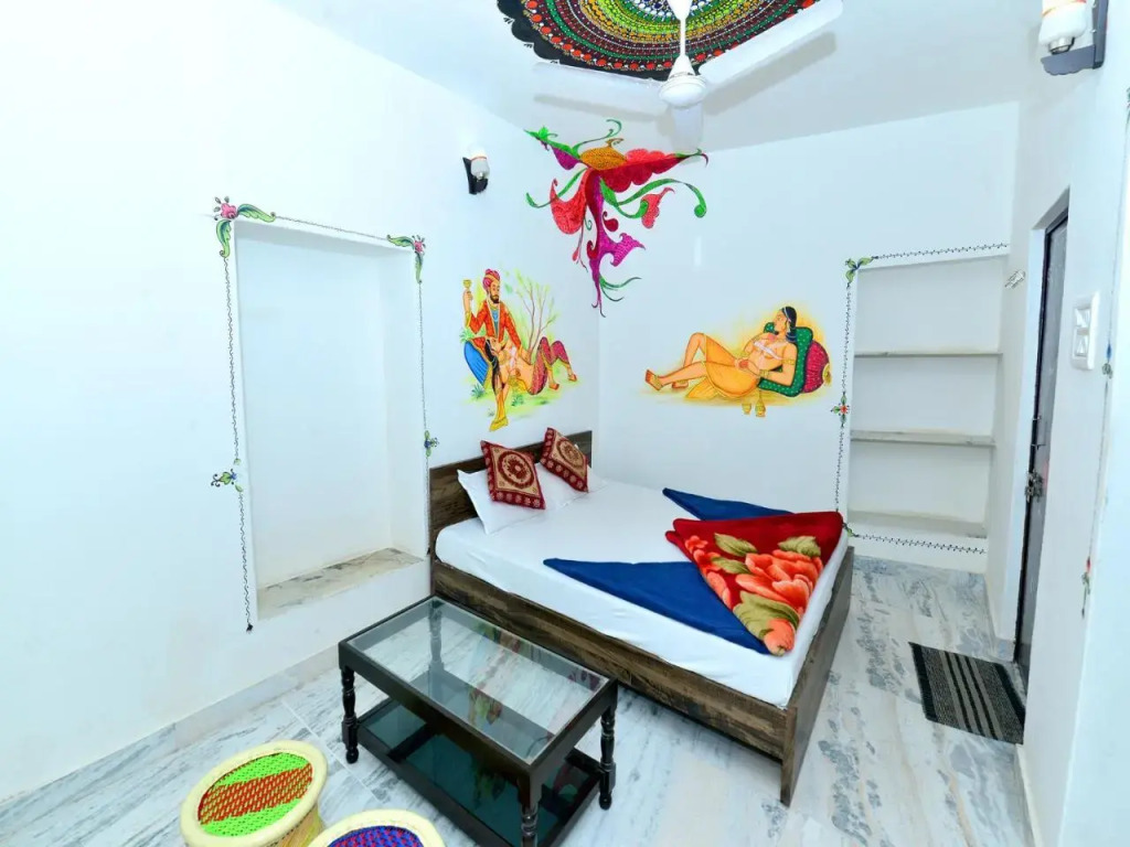 L G Guest House