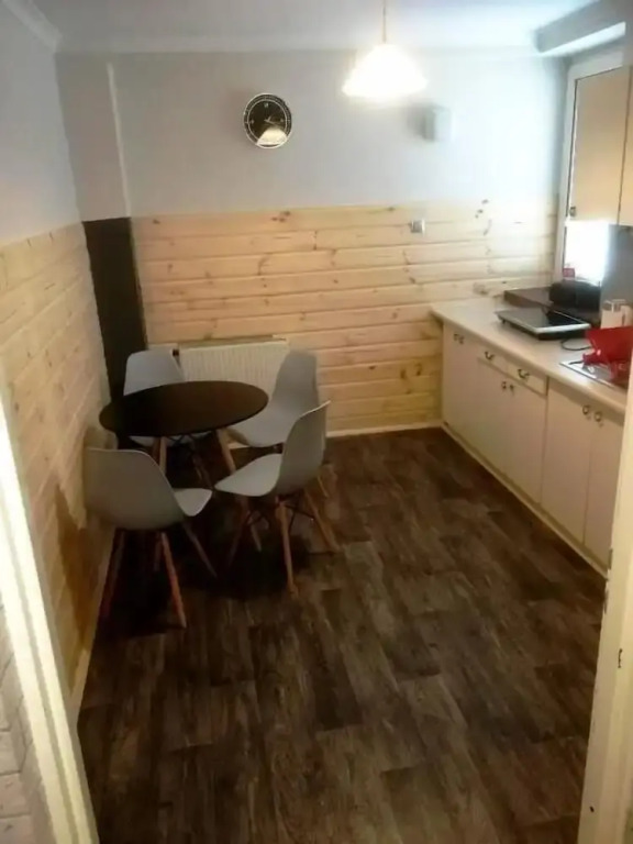 Guest Rooms and Family Apartments