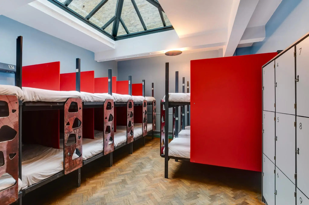 Clink261 Hostel
