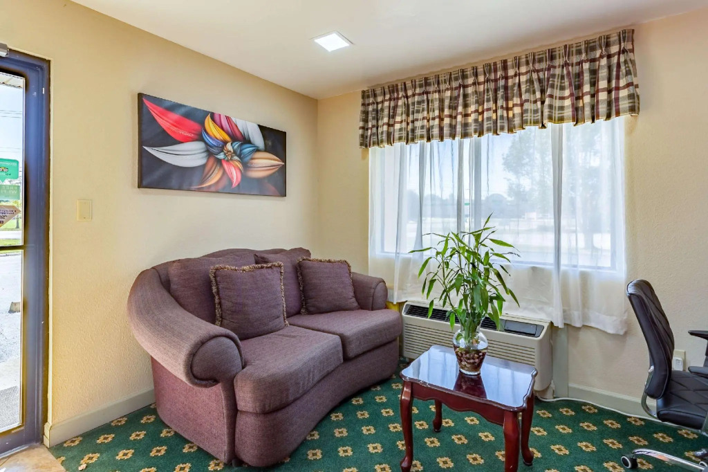 The Jewel Motel