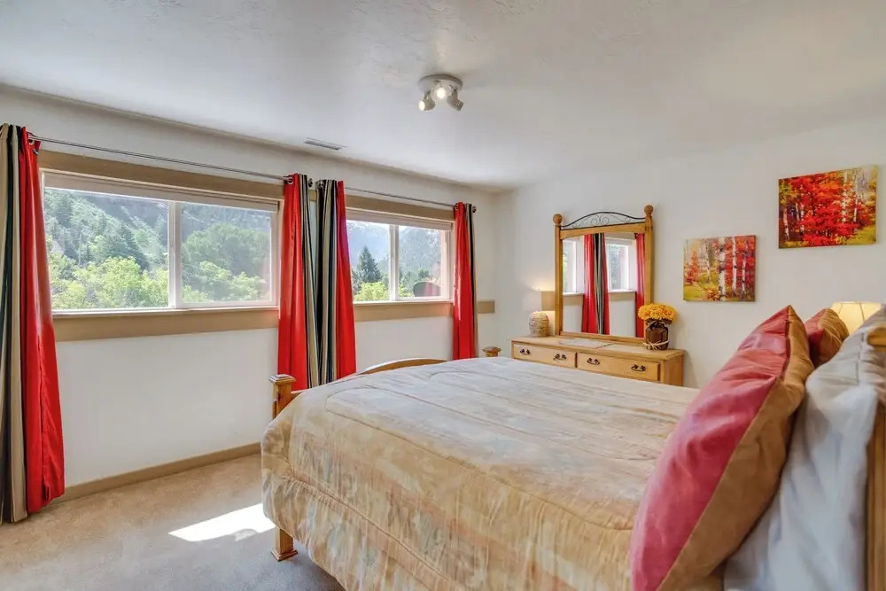 Beautiful Ouray Home w/ Patio - 3 Mi to Downtown!