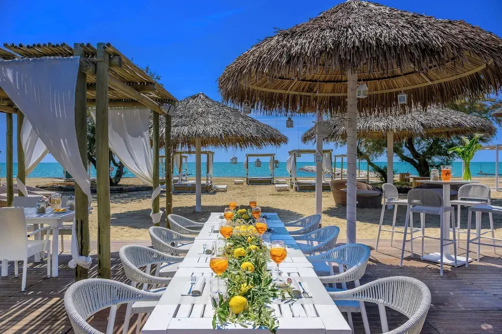 Pareus Beach Resort