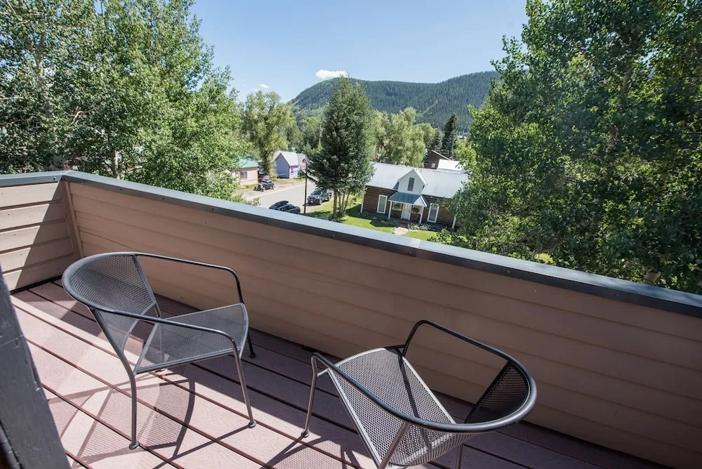 Elk Mountain Lodge
