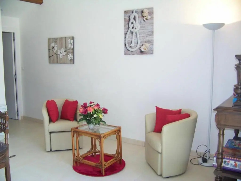 Gîte authentique avec terrasse, jardin clos et wifi à La Garnache - FR-1-426-140