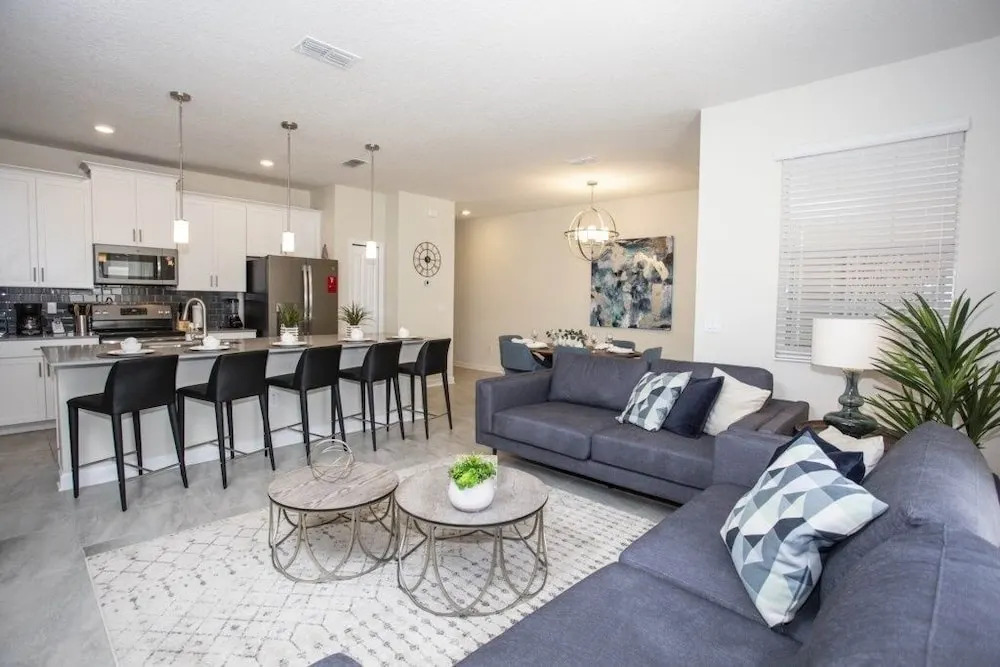 Luxury 4 Bed Villa For 10 Guests Townhouse