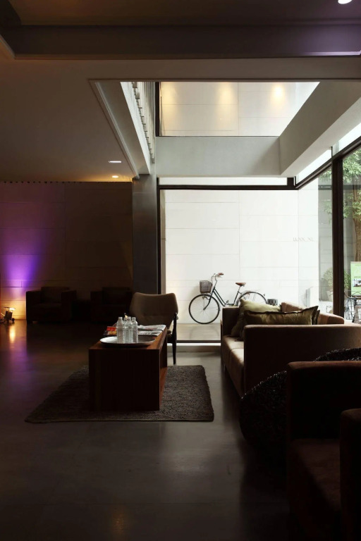LUXX Langsuan Hotel - SHA Plus