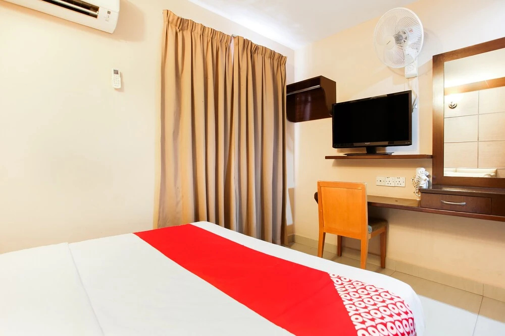 OYO 89518 Sejati Hotel