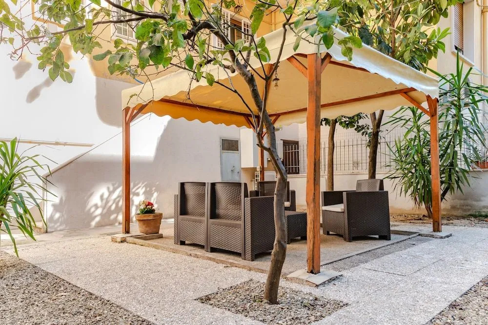 Comfort Rooms Piazza Mariano Armellini