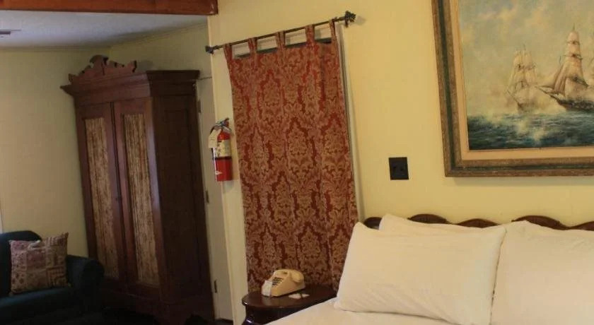 The Green House Inn