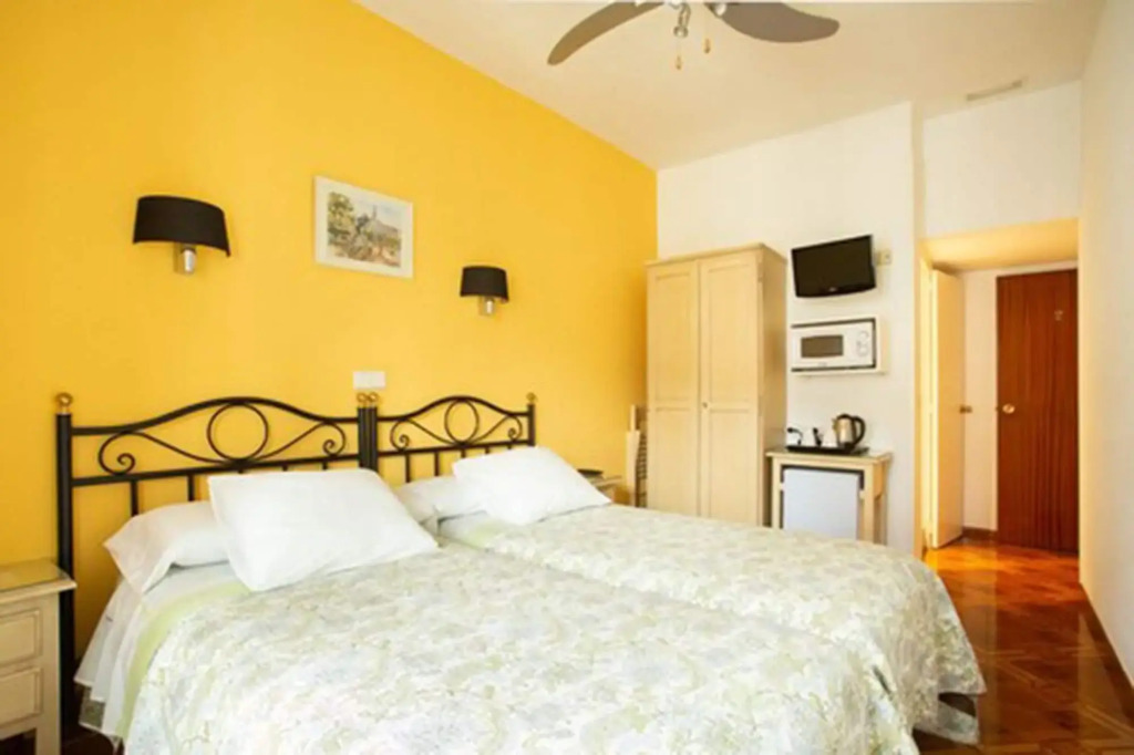 Hostal Los Alpes