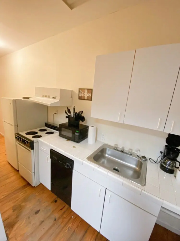 Marion Square Suites