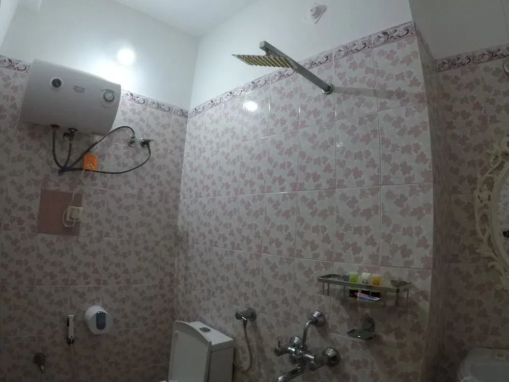 Kakaku The Guest House