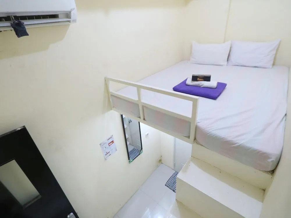 Kamar Keluarga Jelambar Syariah