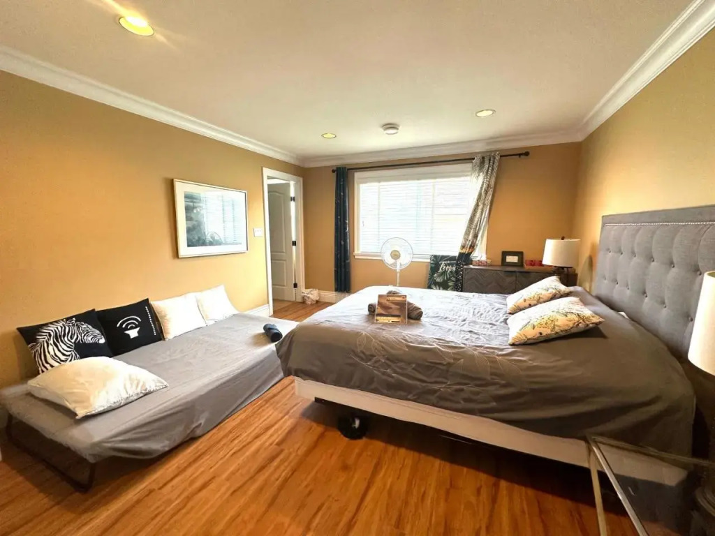 Vancouver Luxury Homestay